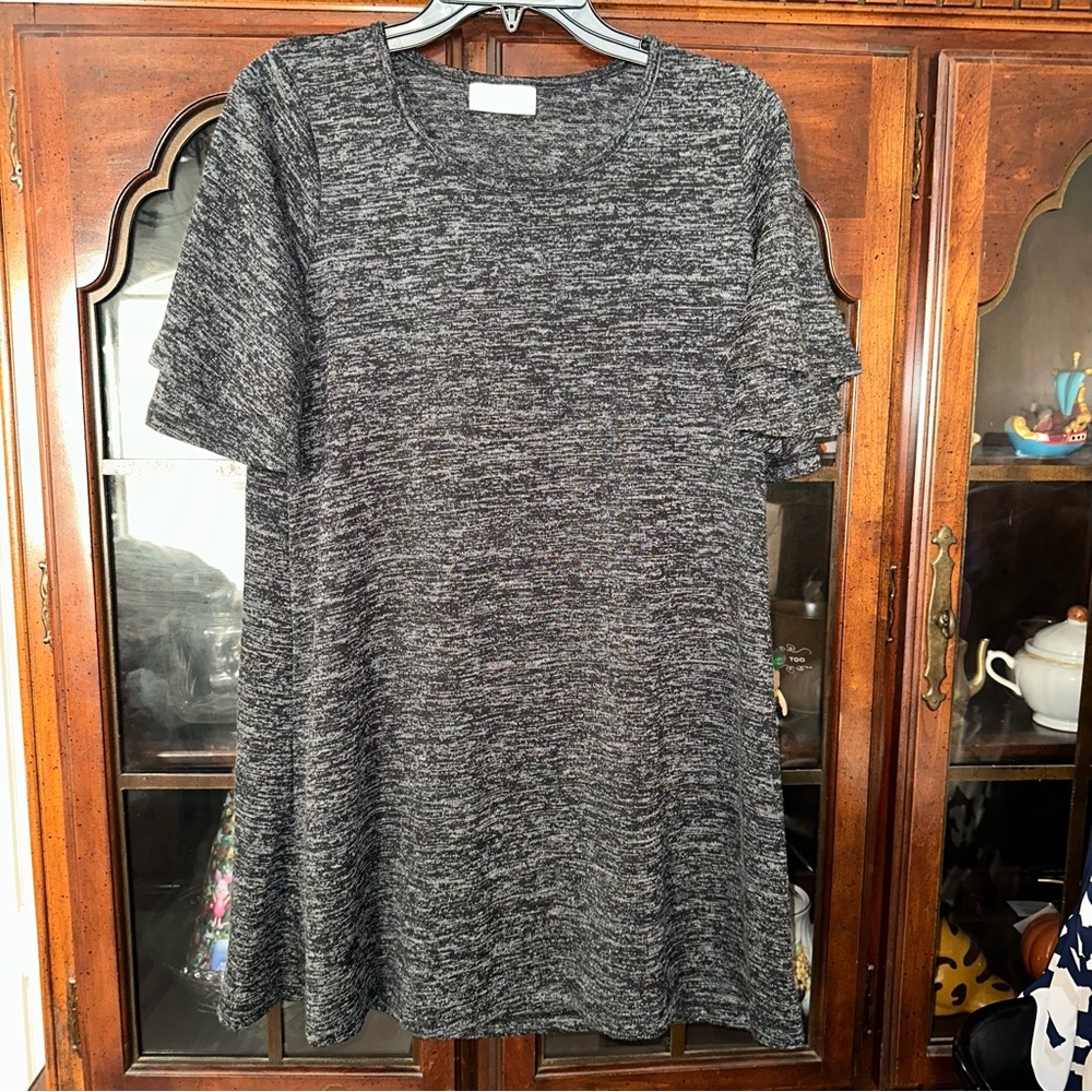BOBBIE BROOKS LADIES SMALL BLACK/WHITE SPECKLED SCOOP NECK SHORT SLEEVE SHIRT